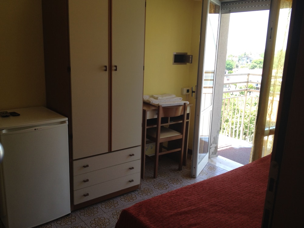 

Bologna - Riviera Romagnola, Mare Italia - Hotel Wega