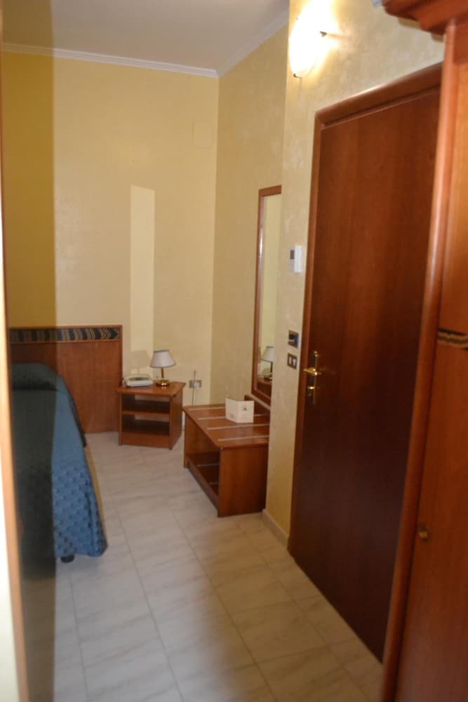 

Catania - Foggia - La Villa dei Gourmets - Struttura Sanificata