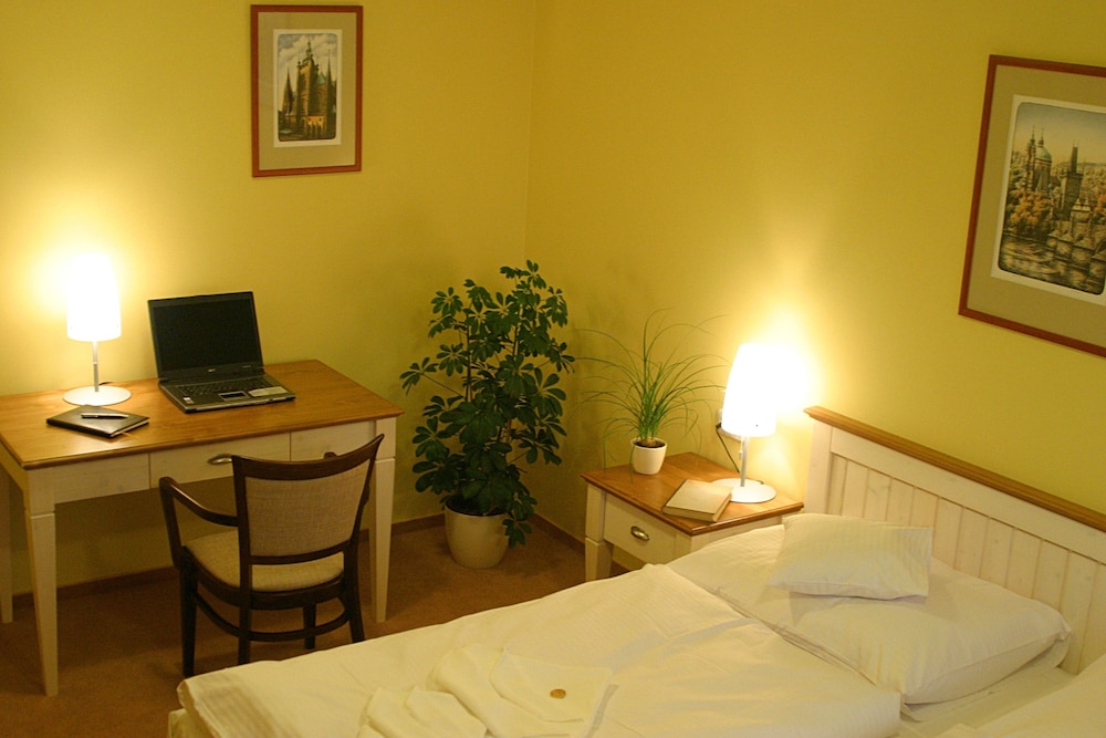 

Bologna - Praga, Aeroporto Václav Havel - Dolce Villa