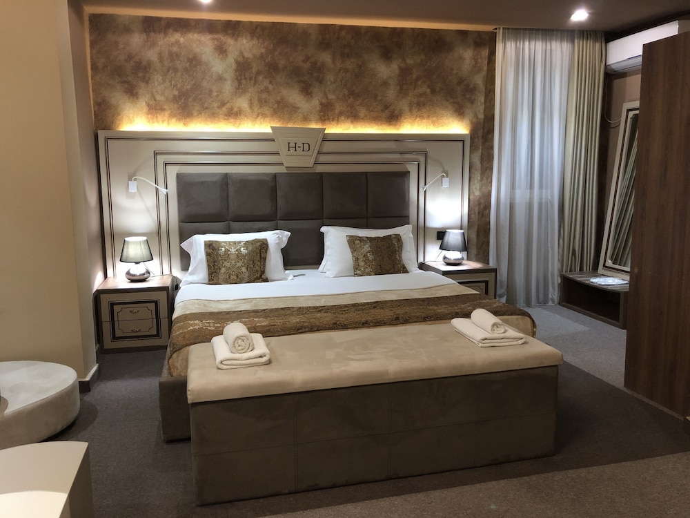 

Roma - Tirana - Hotel Deluxe