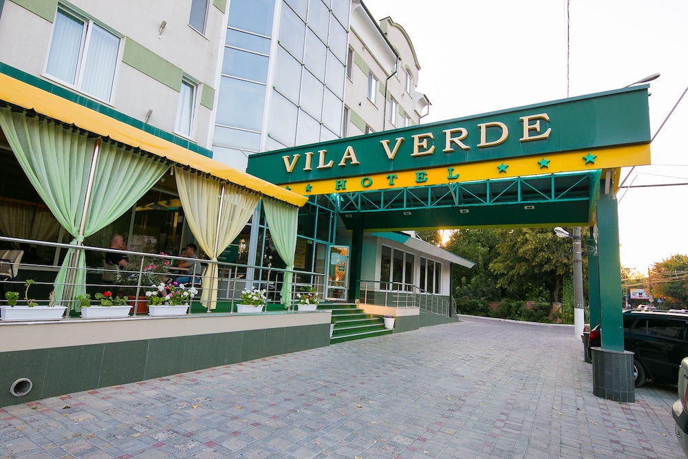 

Verona - Chişinău - Vila Verde