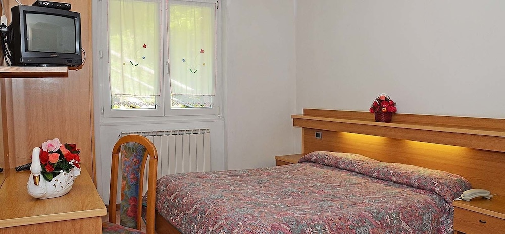 

Bari - Passo del Tonale - Hotel La Roccia