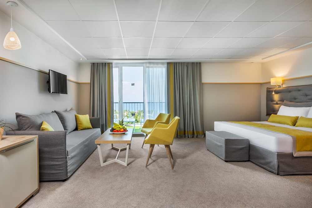 

Milano - Possidi - Hotel Kriopigi