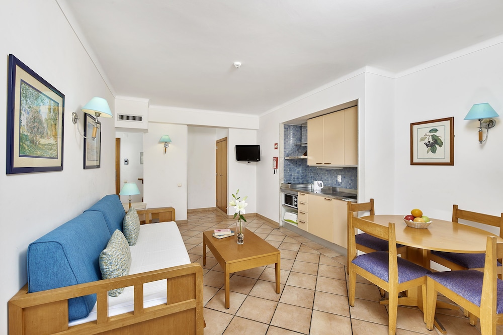 

Roma - Quarteira - Oceanus Aparthotel