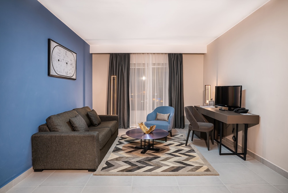 

Roma - Sharjah - Hotel Holiday International