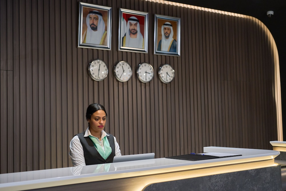 

Napoli - Sharjah - Hotel Holiday International