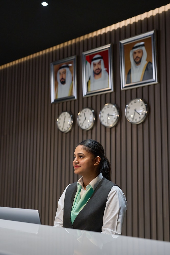 

Roma - Sharjah - Hotel Holiday International