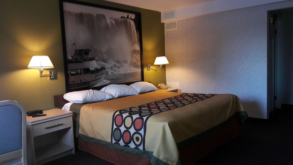 

Roma - Cascate del Niagara - Super 8 By Wyndham Niagara Falls North