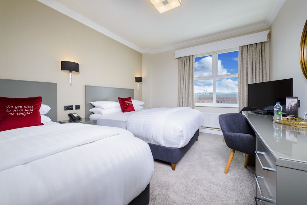 

Milano - Douglas - The Metropole Hotel Cork