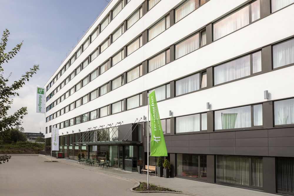 

Torino - Unterhaching - Holiday Inn Munich - Leuchtenbergring