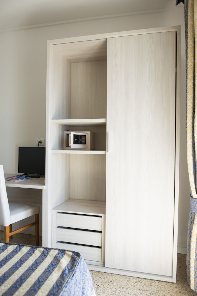 

Cagliari - Caorle - Hotel Columbus