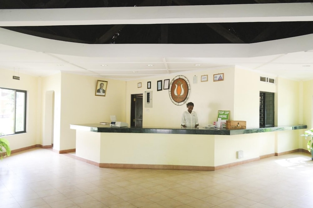 

Roma - Kikambala - Jumuia Conference & Beach Resort