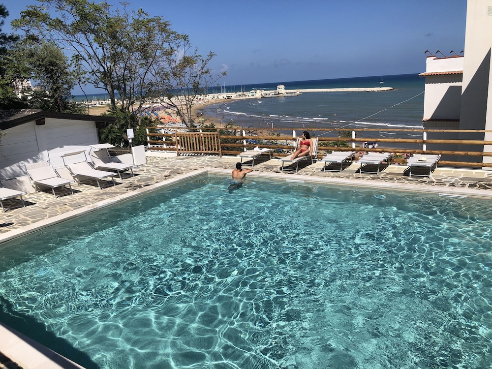 

Roma - Rodi Garganico - Hotel Riviera