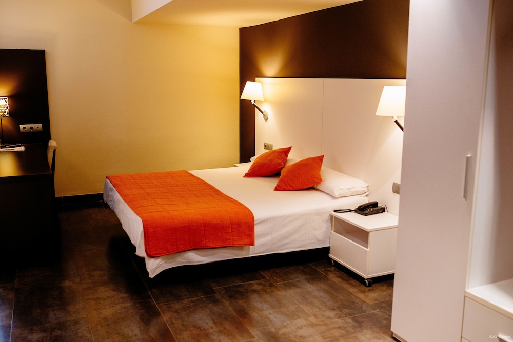 

Milano - Sant Carles de la Ràpita - Hotel Can Batiste