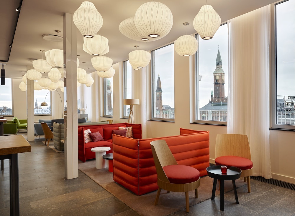 

Cagliari - Copenhagen - citizenM Copenhagen Radhuspladsen