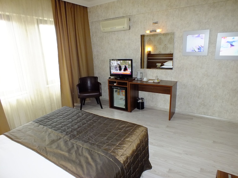 

Napoli - Kayseri - Lifos Hotel