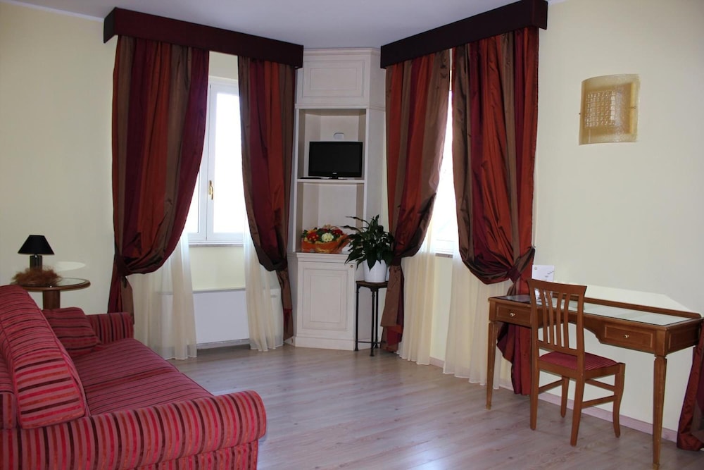 

Catania - Acqui Terme - Hotel Valentino