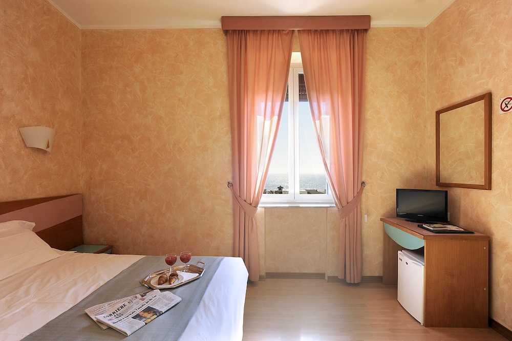 

Milano - Ostia Lido - Hotel Bellavista