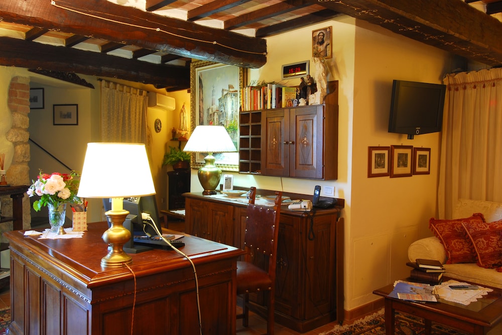 

Milano - Todi - Torre Sangiovanni Albergo e Ristorante da Rosary