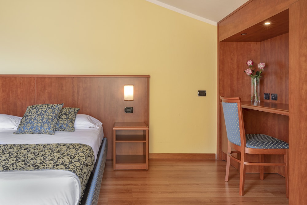 

Palermo - Villafranca di Verona - Hotel Postumia