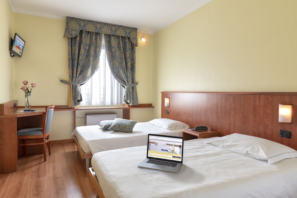 

Lamezia Terme - Verona - Hotel Postumia