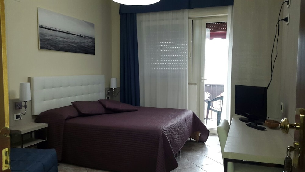

Napoli - Versilia e Costa Toscana, Mare Italia - Hotel Bella Riviera Lungomare