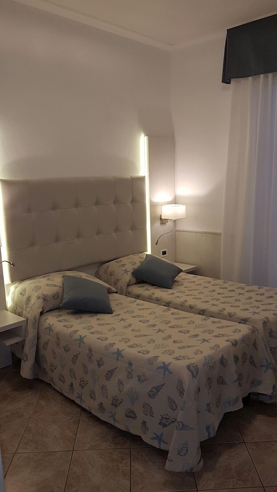 

Trieste - Viareggio - Hotel Bella Riviera Lungomare
