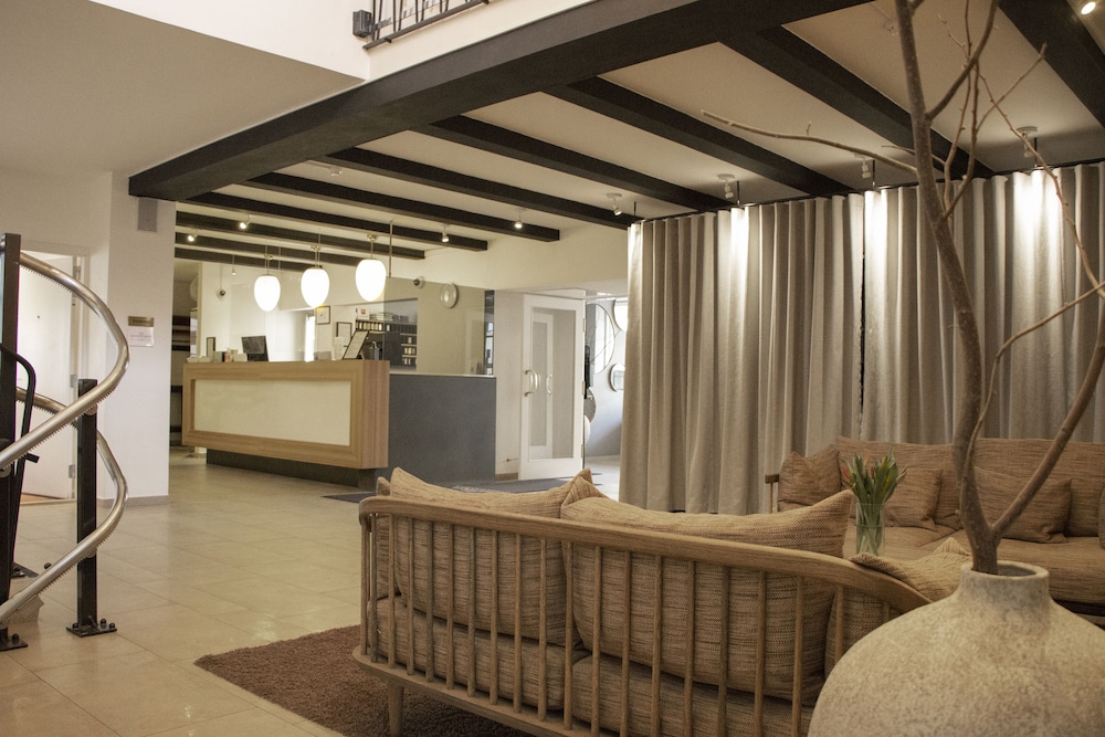 

Cagliari - Copenhagen - Gentofte Hotel