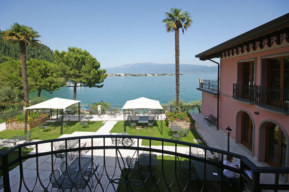 

Napoli - Salò - Hotel Villa Maria Au Lac - Estella Hotels Italia