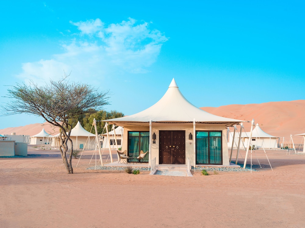 

Milano - Shāhiq - Desert Nights Resort