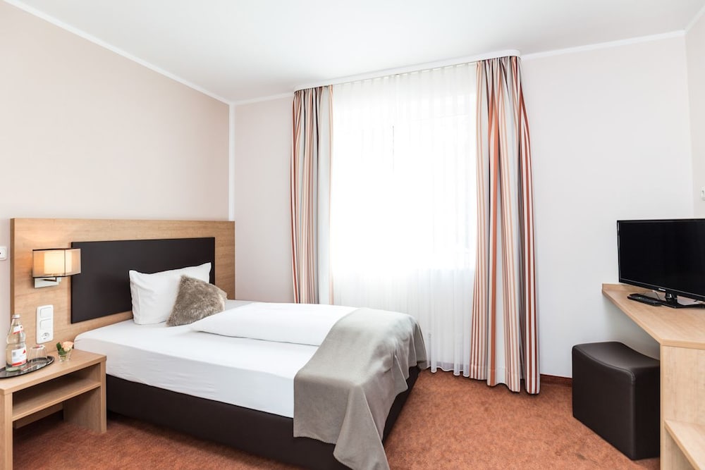 

Milano - Geilenkirchen - Hotel Sarah
