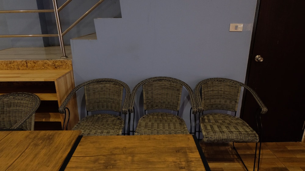 

Roma - Surin Beach - Frutta Hostel