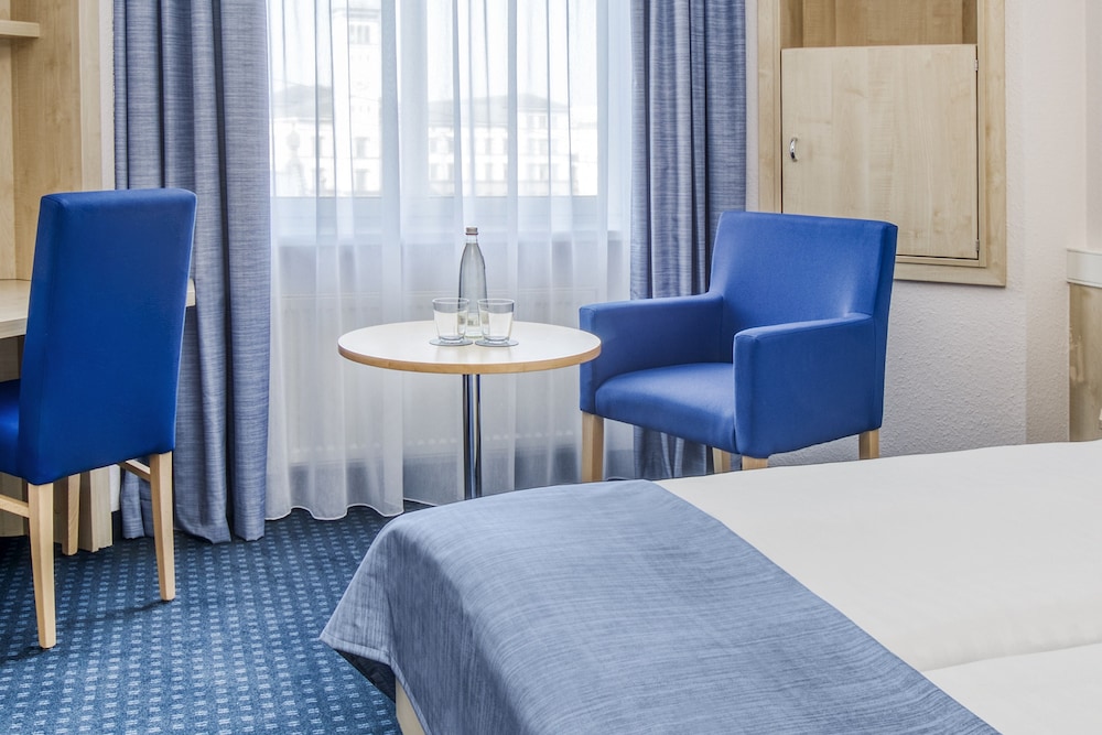 

Napoli - Erfurt - IntercityHotel Erfurt