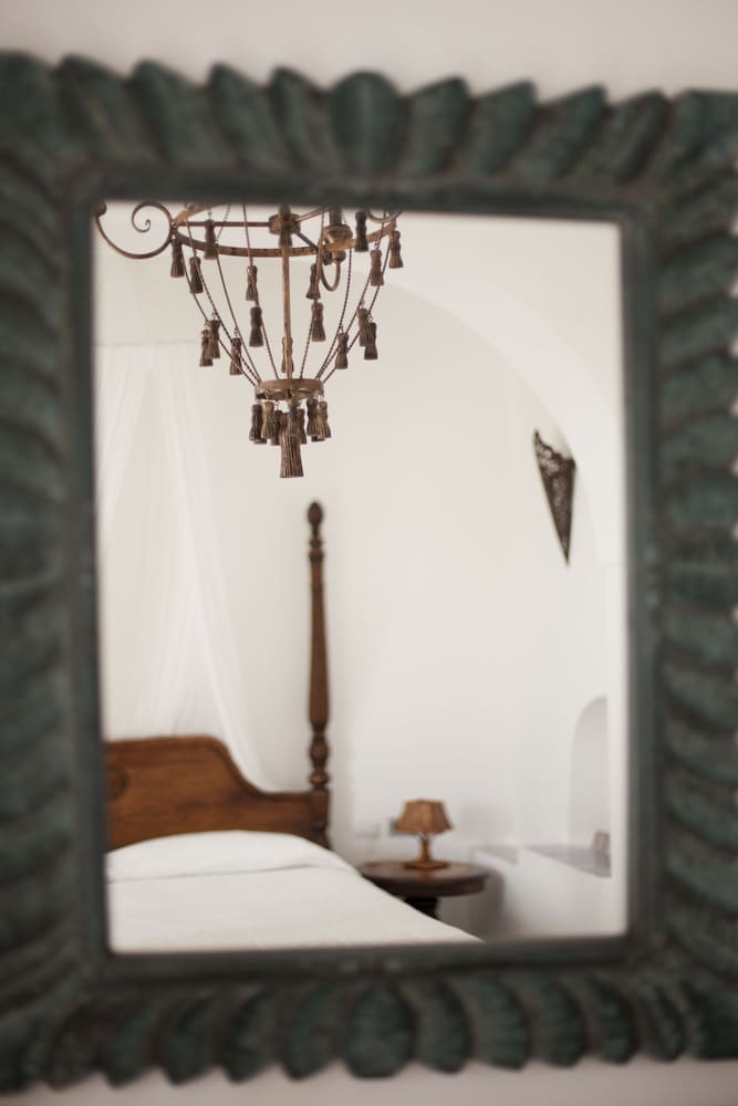 

Milano - Panarea, Isole Eolie - Quartara Boutique Hotel