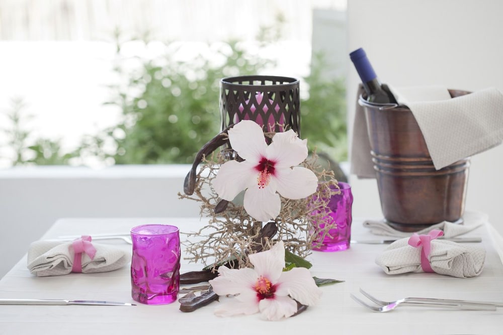 

Milano - Panarea, Isole Eolie - Quartara Boutique Hotel