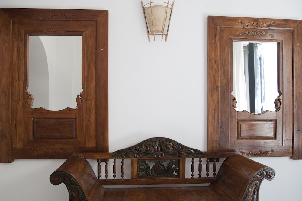 

Bologna - Panarea, Isole Eolie - Quartara Boutique Hotel