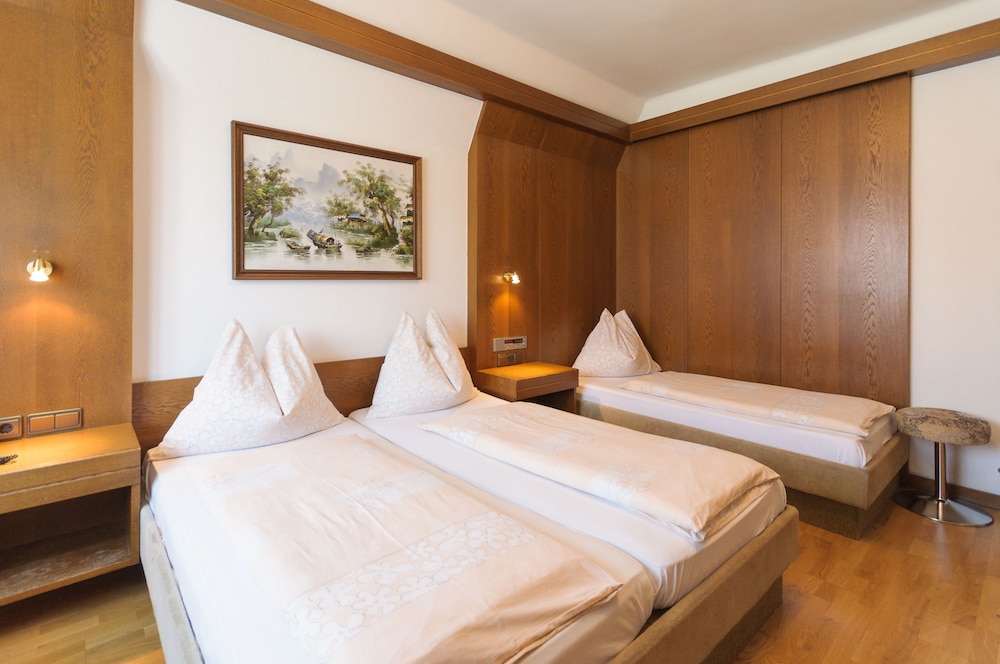 

Bari - Innsbruck - Hotel Tautermann
