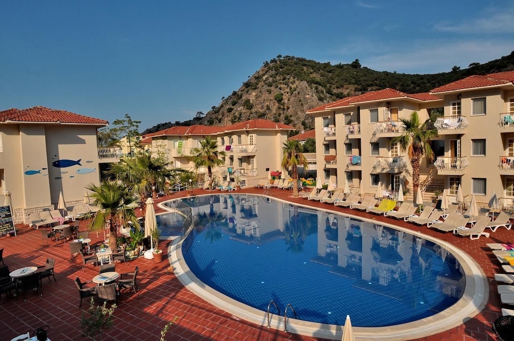 

Roma - Ovacik - The Blue Lagoon Deluxe Hotel