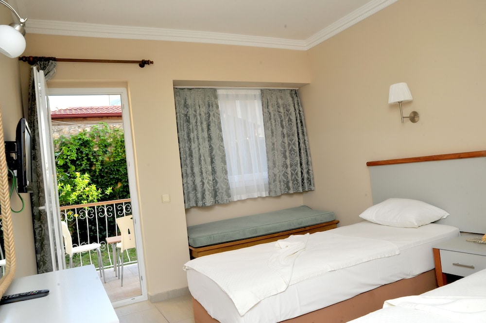 

Roma - Oludeniz - The Blue Lagoon Deluxe Hotel