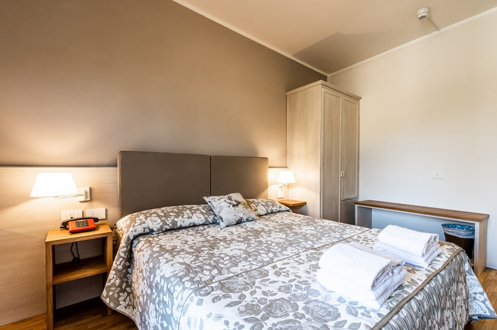 

Pescara - Montalcino - Hotel Palazzuolo