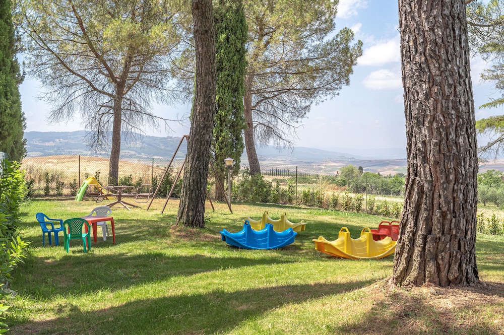 

Lamezia Terme - San Quirico d'Orcia - Hotel Palazzuolo