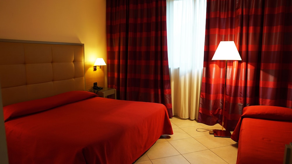 

Catania - Arezzo - Garden Hotel