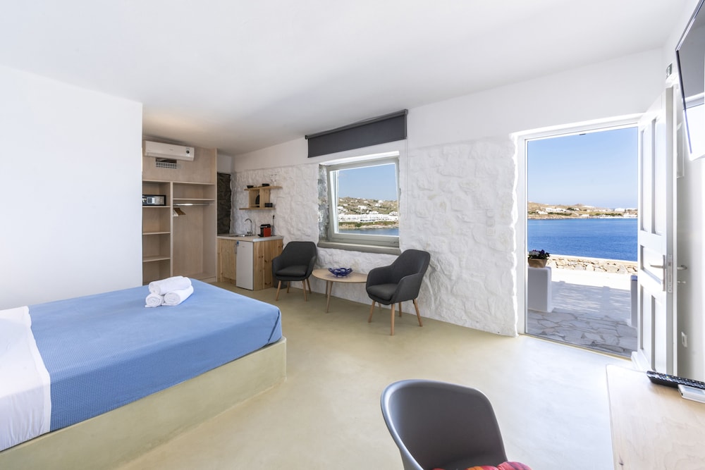 

Verona - Agios Sostis Mykonos - Mykonos Azure