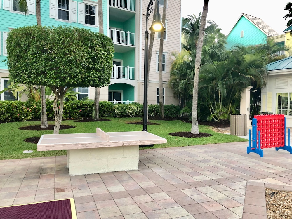 

Verona - Paradise Island - Harborside