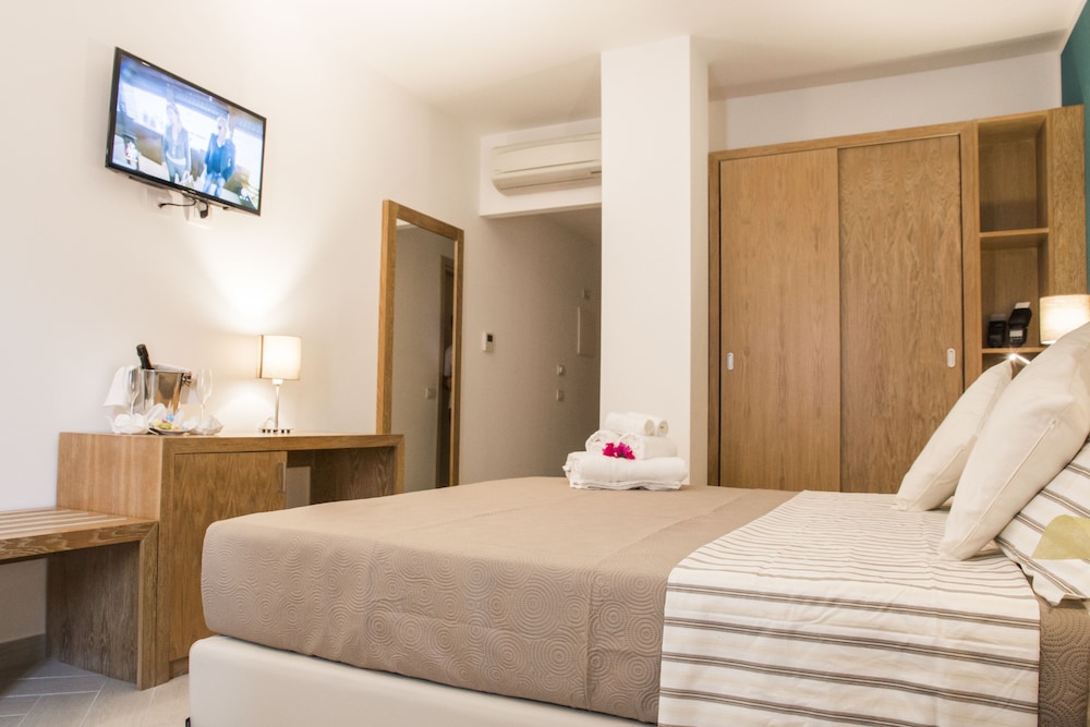 

Milano - Porto Rotondo - Hotel Maria