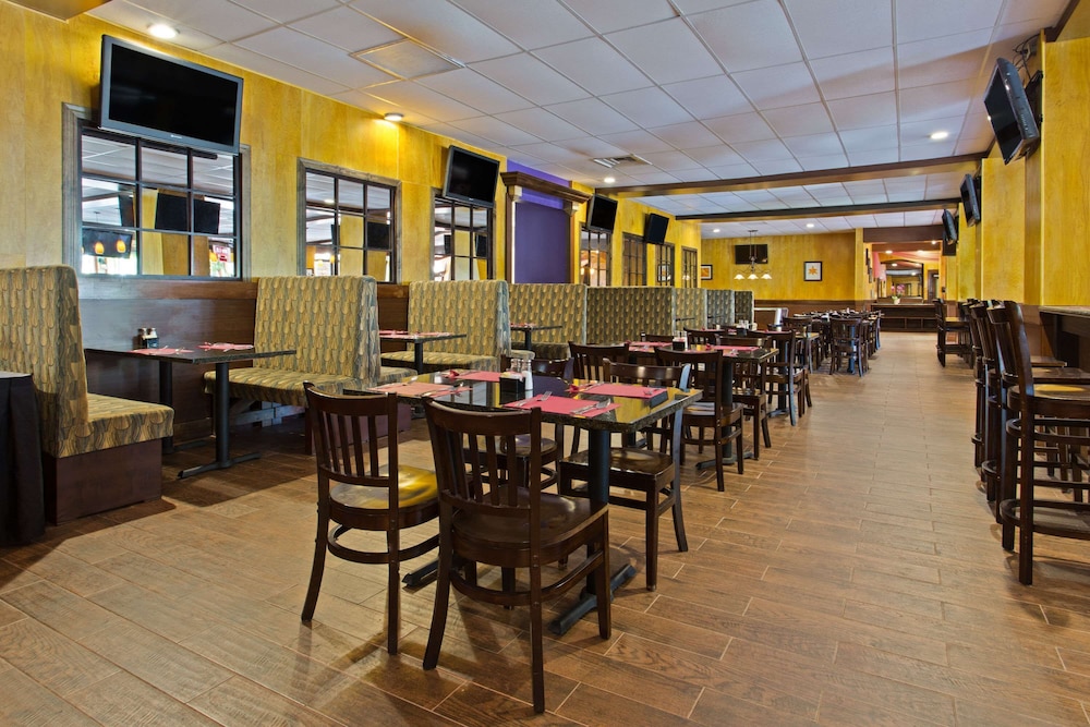 

Milano - Tampa - Ramada By Wyndham Tampa Airport Westshore