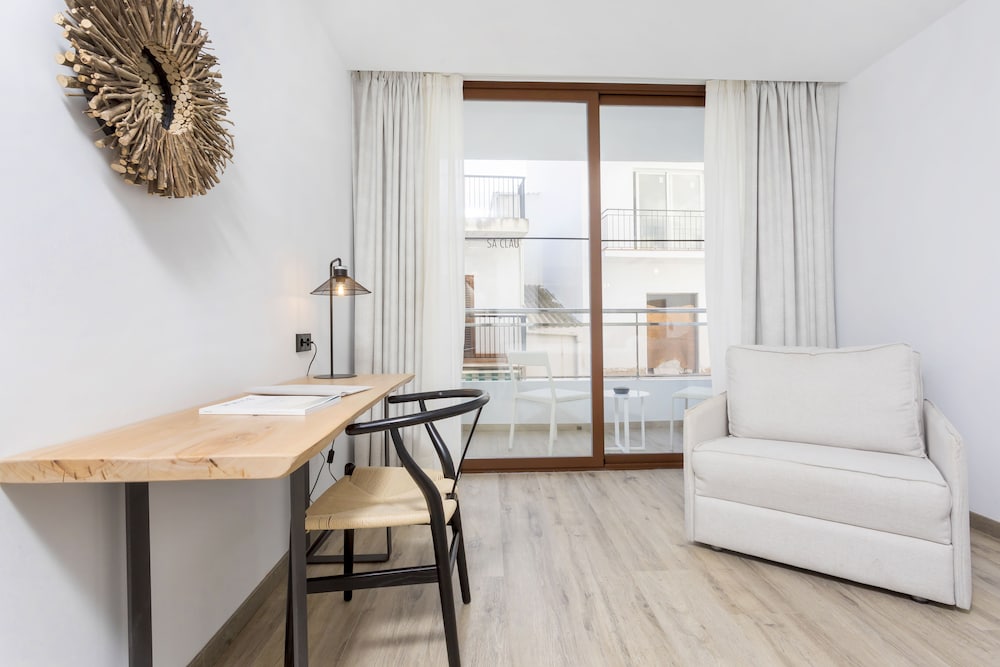 

Napoli - Bahia de Sant Antoni - Hotel Sa Clau by Mambo