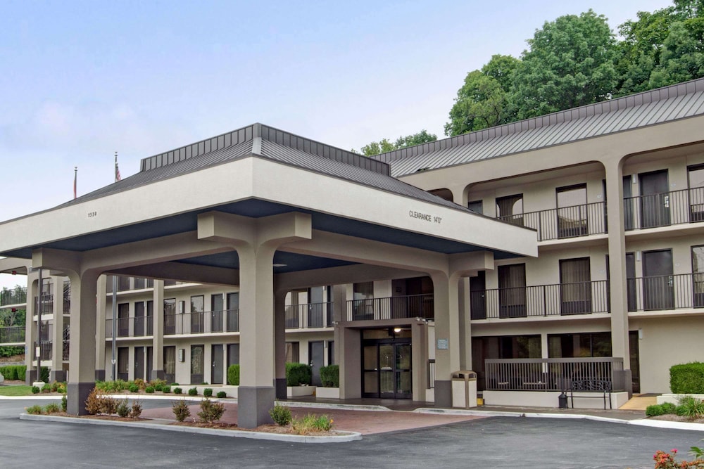

Milano - Nashville - Baymont by Wyndham Nashville Airport