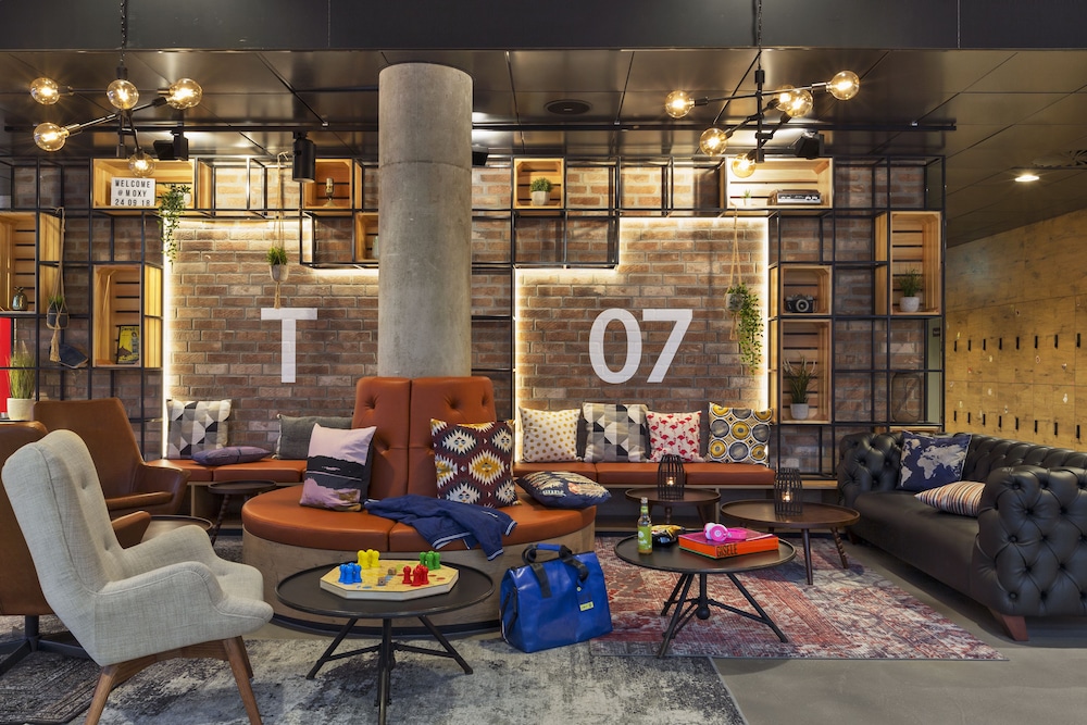 

Catania - Dusseldorf - Moxy Duesseldorf South