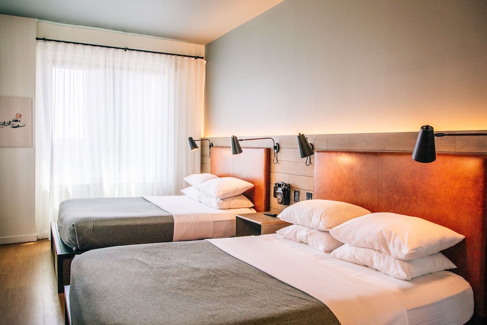 

Bologna - Brooklyn (NY) - Moxy NYC Downtown